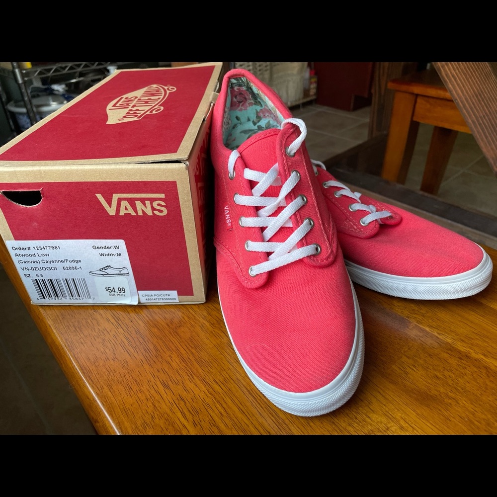 Vans Coral Atwood Low Tops 👟 - Picture 2 of 8